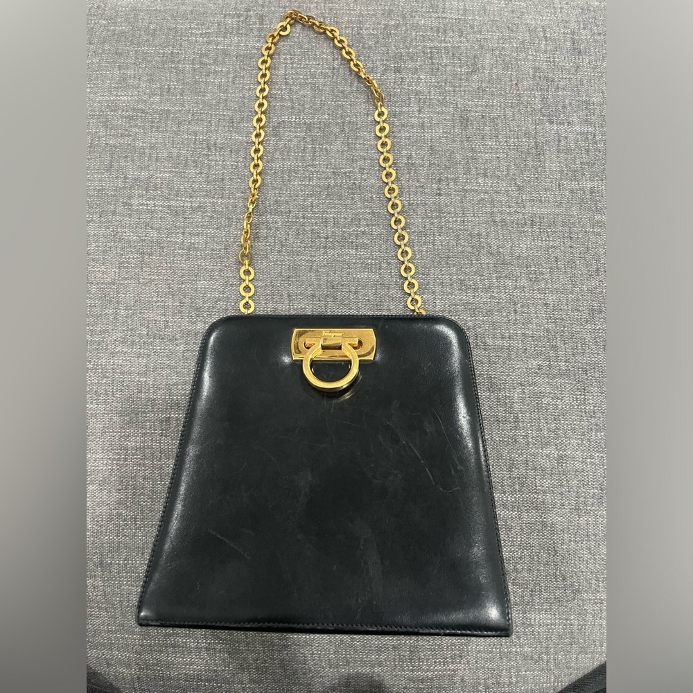 Salvatore Ferragamo #25 Salvatore Salvatore Chain Shoulder Bag P215241